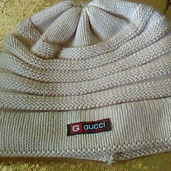 Gucci Accessories - Gucci Beige Knitted Beannie hat Wool